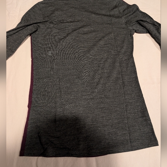 NWOT Kit and Ace Merino wool long sleeve top - Picture 8 of 8